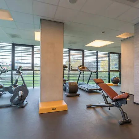 Leonardo Hotel Groningen-2