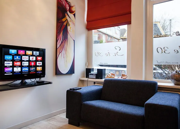 Suite 30 - kingsize groundfloor hotelapartment with parking
